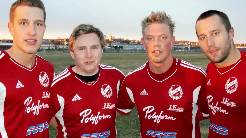 Glada målskyttar i DSK-vinst: Johan Gustafsson, Simon Henriksson, Tobias Rinaldo och Johan Gustafsson. 