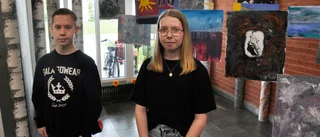 Eleverna lär känna sig själva genom konst