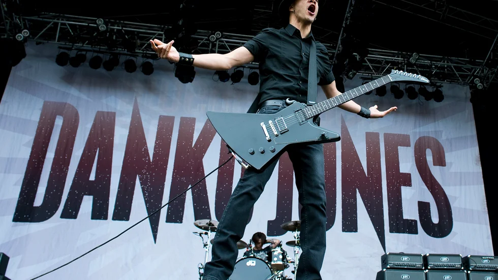 Danko Jones skulle ha turnerat i Sverige i april. 
