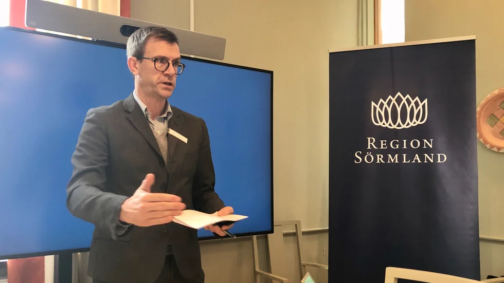 Magnus Johansson, ansvarig för vaccinationsprogrammet i Region Sörmland ser att den kraftiga inbromsningen för två veckor sedan kommer vändas till acceleration om ungefär en månad. 