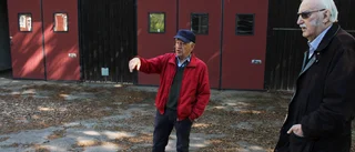 Husen riskerar att rasa ner i strömmen