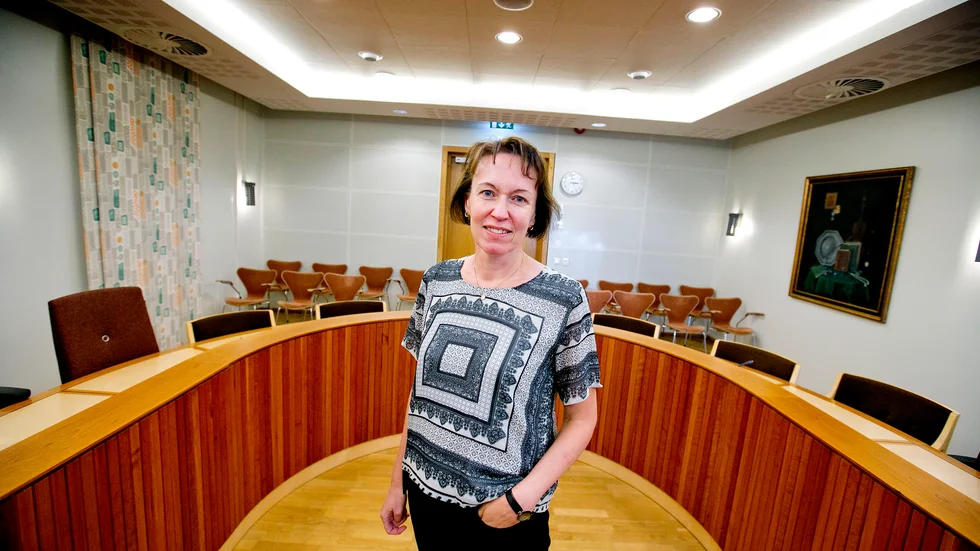 Tingsrättens chef, Catarina Barketorp, konstaterar att måndagens jättetillslag mot misstänkta kriminella nu ger hög belastning p domstolen.