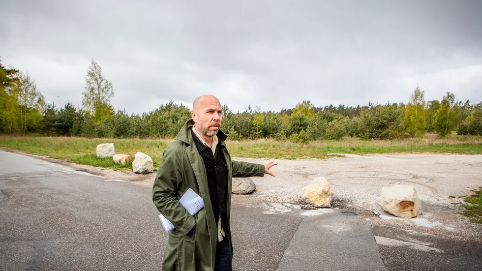 Ett problem som stadsarkitekt Christian Hegardt måste lösa är att ta reda på vad som gömmer sig under jorden på Visborgsområdet. 