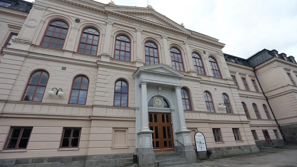 De Geergymnasiets pampiga byggnad. Krönikör Markus Brunfelt har många minnen härifrån för 40 år sedan.