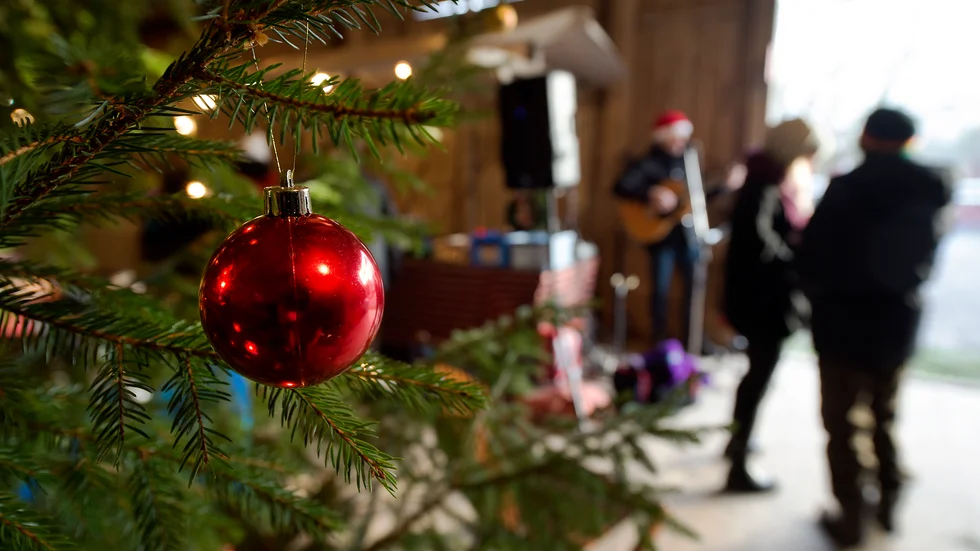 Under helgen är det flera olika julmarknader i Sörmland. 
