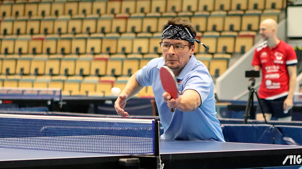 Johan Eriksson tillsammans med Talis Olausson nådde kvartsfinalen i lagtävlingen när veteran-SM avgjordes i Karlskrona.