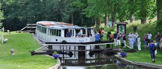 Följ med på en skön kvällskryssning med Kinda Kanal