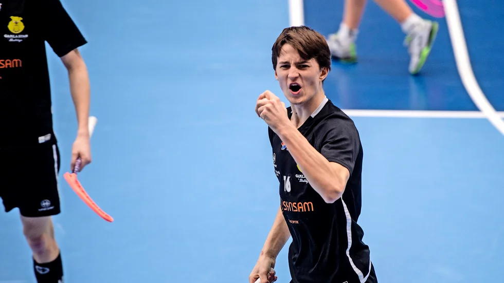 Emil Wiklund dominerade när Gamla Stan slog Örnsköldsvik med 8–6. 