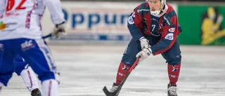 Niklas vill fira sin 30-årsdag med ett hattrick