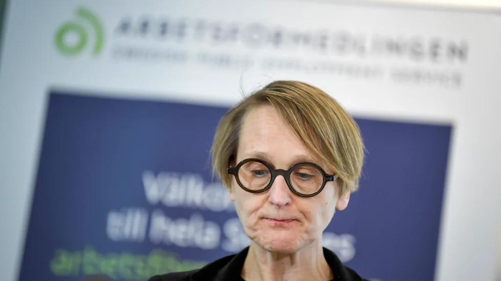 Arbetsförmedlingens analyschef Annika Sundén presenterar varje vecka allt större siffror om arbetslöshet och varsel.