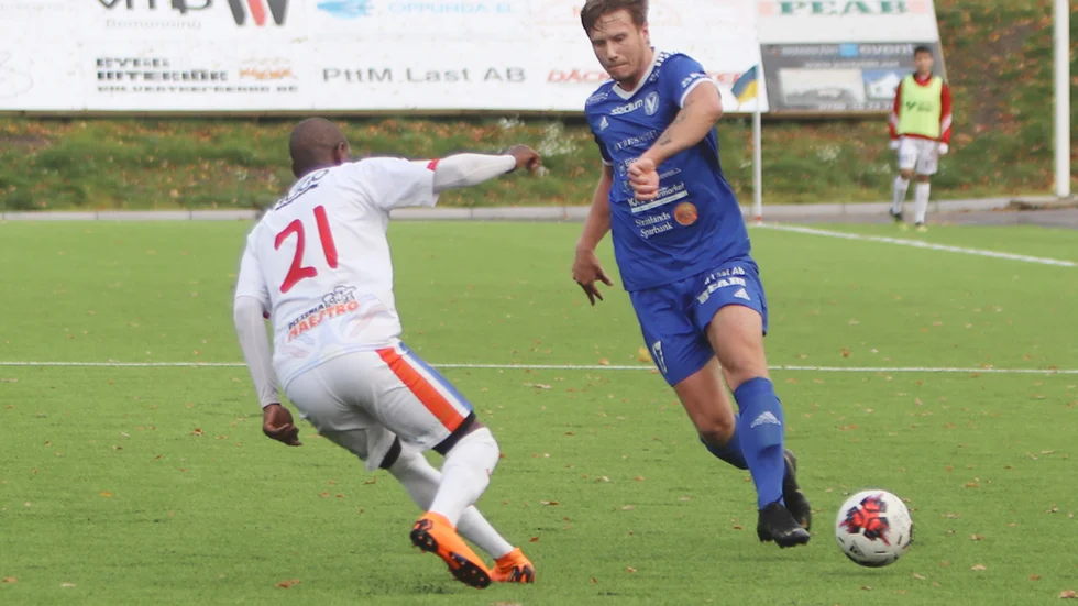 Matthias Karjalainen är en av bara två spelare i Värmbols FC som har kontrakt över 2020.