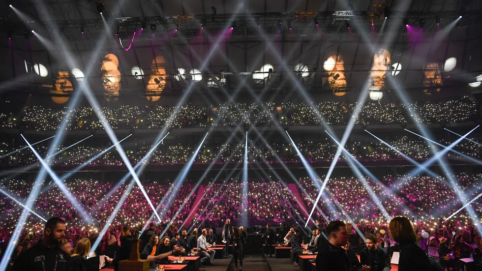 SVT borde inte haft publik på Melodifestivalsfinalen, skriver Sigge Fagerström.