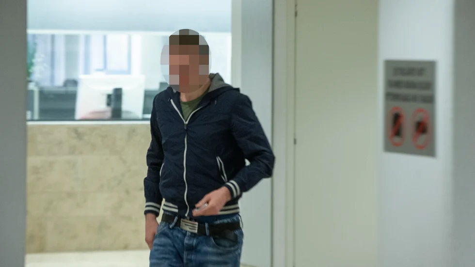 En av männen dömdes för grov stöld, tillgrepp av fortskaffningsmedel samt ringa narkotikabrott. Den andra mannen dömdes för ännu fler brott.