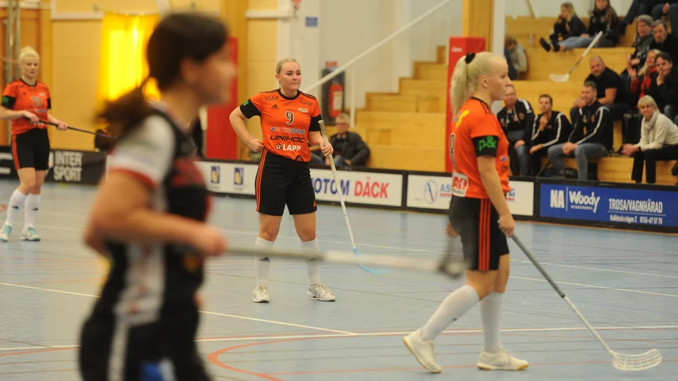 Emilia Strandberg gjorde två mål för Onyx i seriepremiären i helgen.
