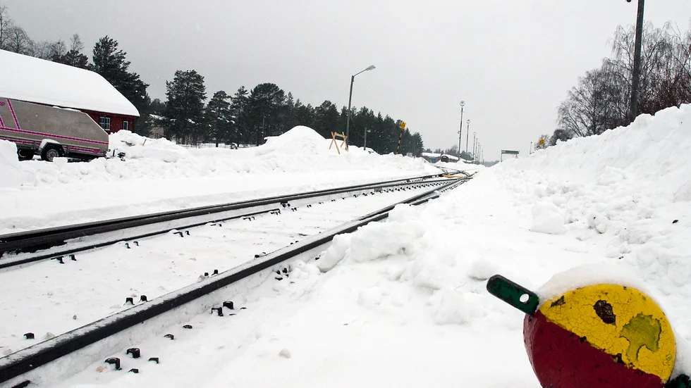 Beslutet om tvärbanans framtid skjuts upp till februari. Det bestämde Trafikverket på onsdagen.