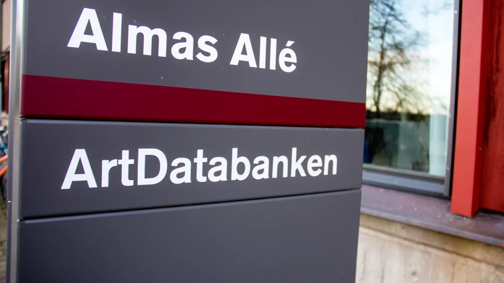 Enligt en färsk konsultrapport befinner sig Artdatabanken vid SLU i kris och delvis i fritt fall. "En ny ledning kommer att behöva arbeta hårt med att förändra den kultur av misstro som finns på Artdatabanken", skriver konsulten.  