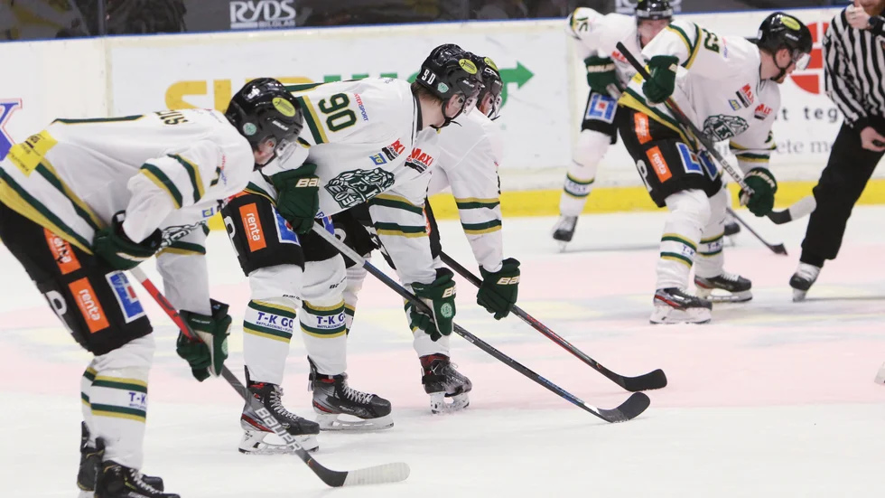 ESK Hockey kan se fram emot vad som kan bli en riktigt tuff säsong om förslaget kring serieindelningen går igenom.