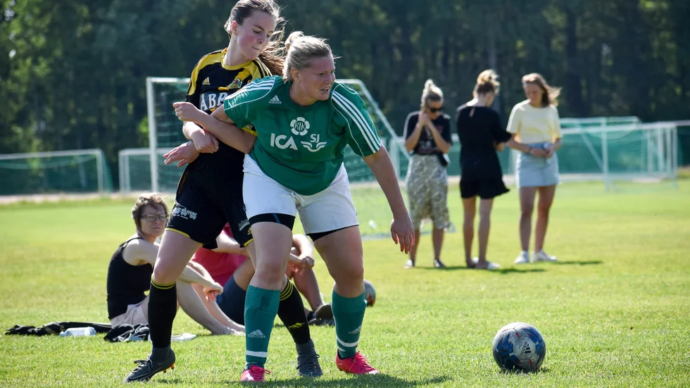 Rosenfors IK satsar på att vinna damernas division 4 nästa säsong. 
