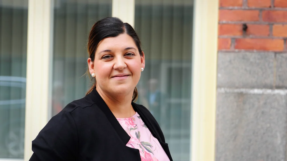 Tunga socialdemokrater i länet stöttar Angelica Katsanidou som ny ordförande för regionstyrelsen. 