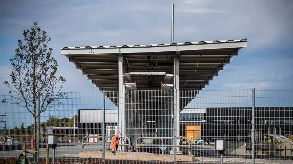 Bygget av Region Uppsalas bussdepå i Fyrislund blir dyrare än beräknat.