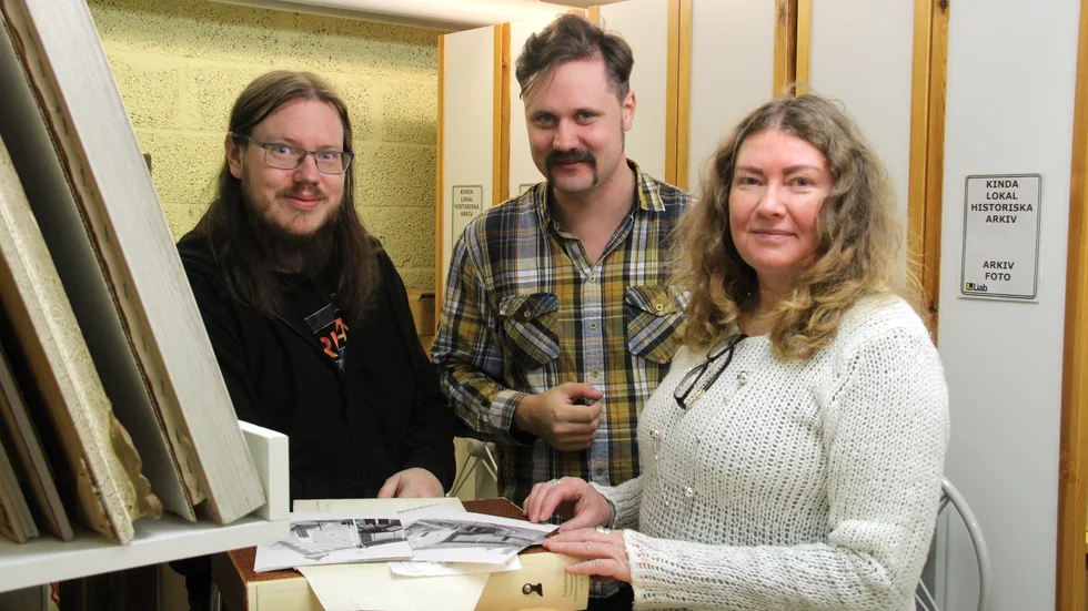 Många aktörer ligger bakom årets upplaga av Arkivens Dag. Emil Thuresson, Albin Lindqvist och Mia Sandell representerar tillsammans huvudarrangörerna Kinda kommun, Östergötlands Arkivförbund och studieförbundet Bilda. 