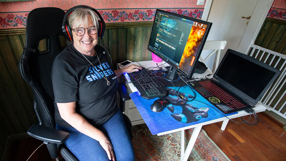 Inger "Trigger finger" Grotteblad och hennes e-sportlag Silver snipers har nominerats till priset Årets nätängel. Detta för att de visat att ålder inte är ett hinder för att syssla med e-sport.
