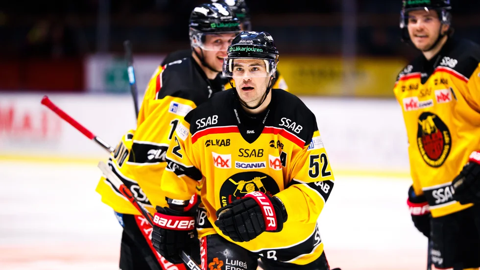 Karl Fabricius bjöd på ett konstmål när Luleå Hockey förlorade efter förlängning mot Linköping.