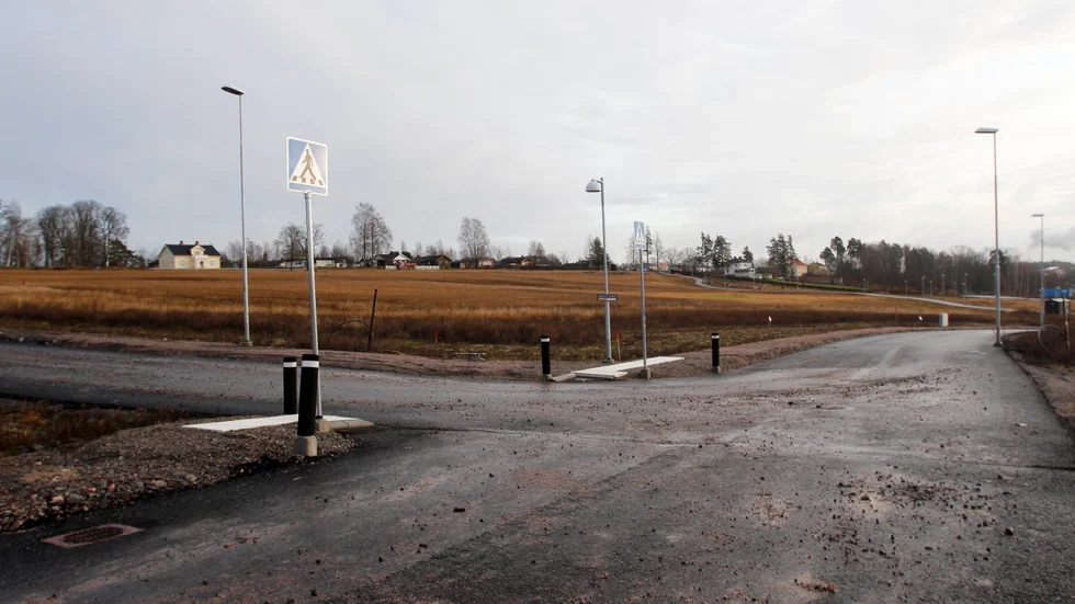 Bintjevägen möter Rocketvägen på Ragnars gärde i Forssjö.Några gatuskyltar är dock ännu inte på plats.