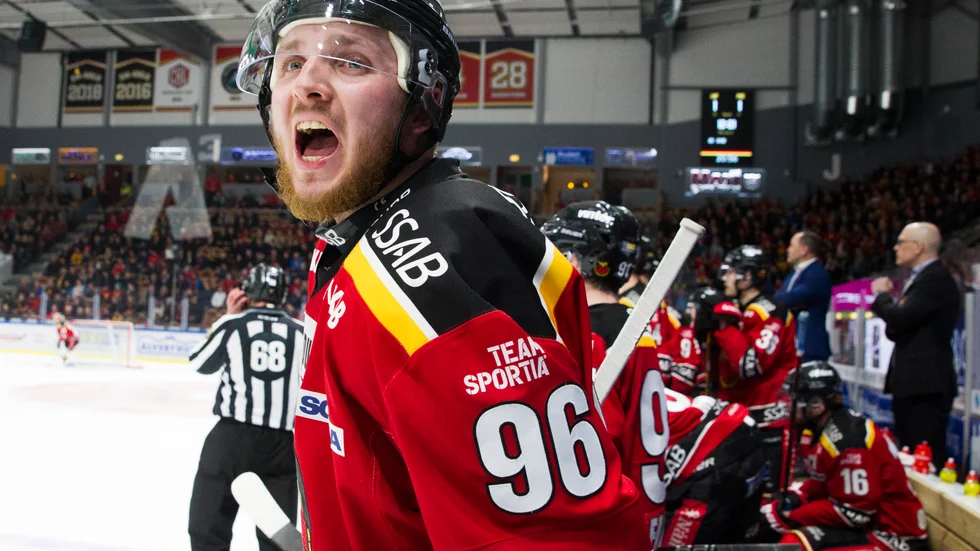 Robin Kovács berättar att han blir några procent bättre som spelare när det vankas rivalmöte.