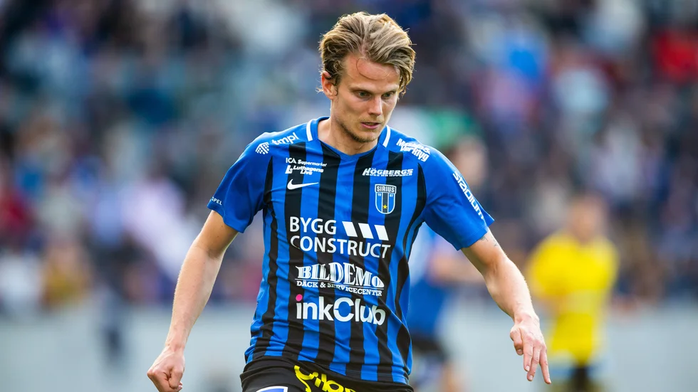 Tim Björkström blir Sirius trogen. 