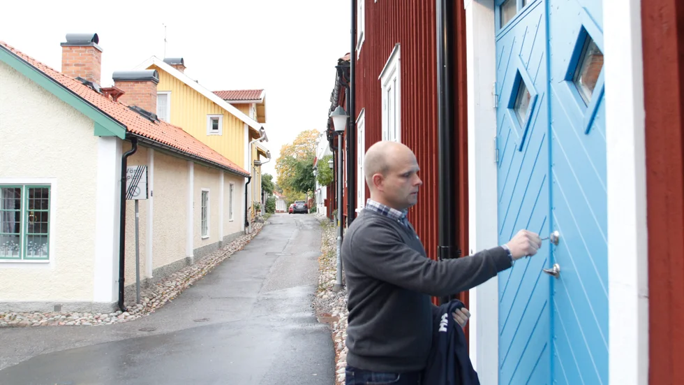 Robert Dahlén arbetar med kvalitet och marknad hos G Insulander bygg. I onsdags hade han en visning av Viljansgården.