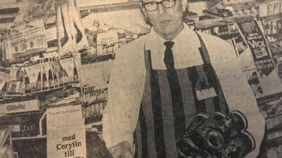 Kuriren för 50 år sedan: "I fjol var mellanölet en eftertraktad vara bland skolungdomen", säger köpman Carl Rundqvist som inte tycker att kassörskan ska ha personligt ansvar för att ölkontrollen efterlevs.
