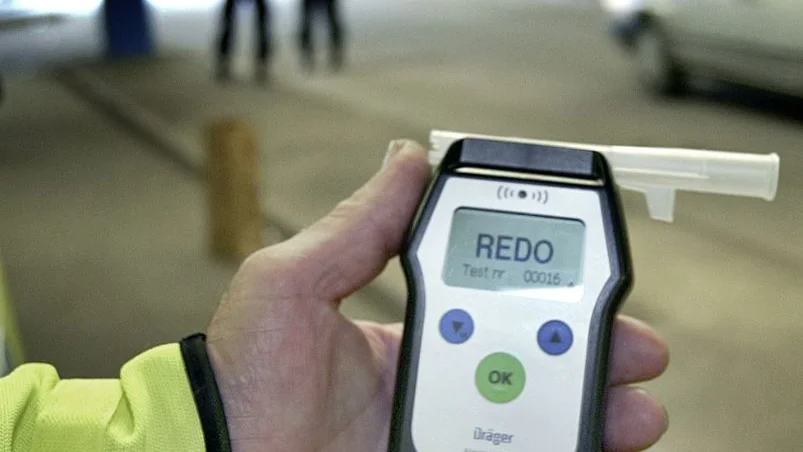 Den 48-årige kvinnan hade motsvarande 2,14 promille alkohol i blodet när hon körde bil. 