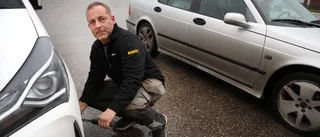 Varnar för att hjulen kan lossna i farten