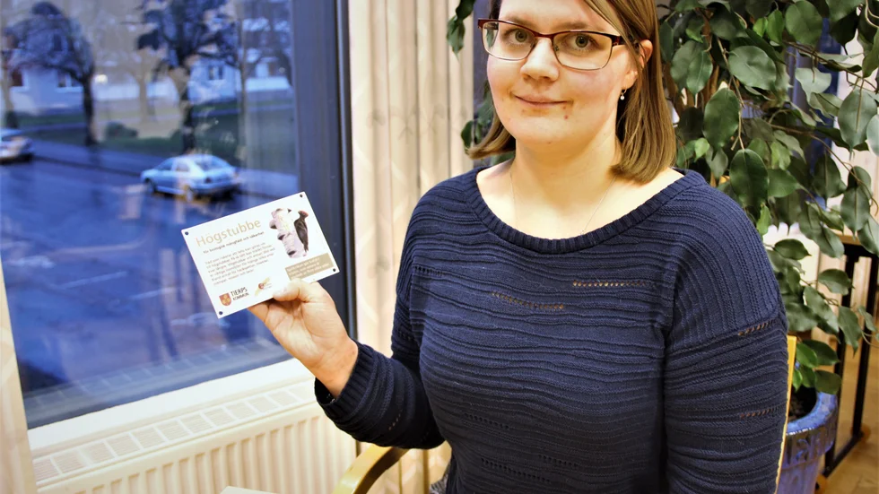 Maria Berg, naturvårdshandläggare i Tierps kommun, är ansvarig för den informationsinsats om biologisk mångfald och naturvårdsarbete som genomförs. 