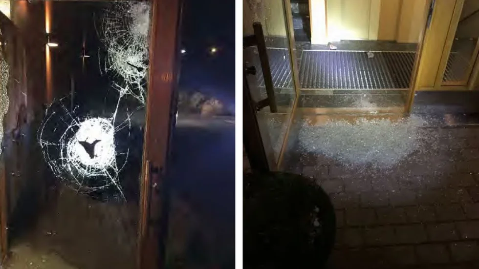 En 38-årig man har åtalats för att ha krossat entrérutan i ett flerfamiljshus i Johannelund. 