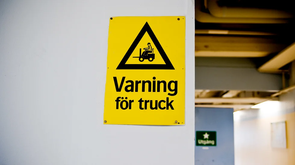 Skyddsombudet har anmält företaget till Arbetsmiljöverket för brister i trucksäkerheten. 