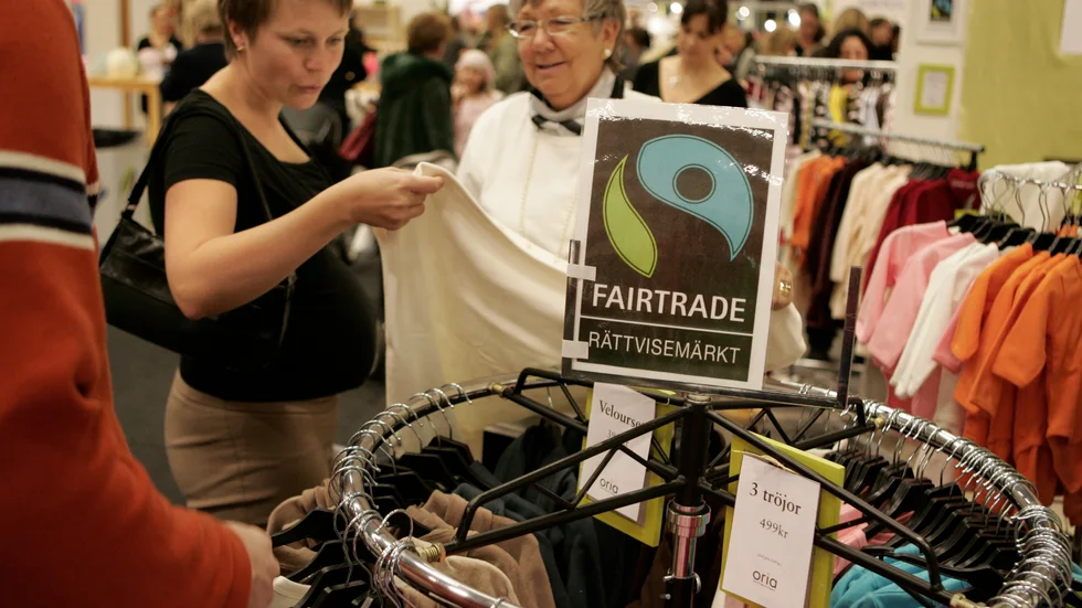 Fairtrade kan hjälpa världens fattiga att bättre stå emot klimatkrisen; det hävdar dagens debattör. 