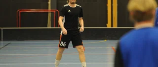 Onyx vill lämna tungt streck - Emil debuterar