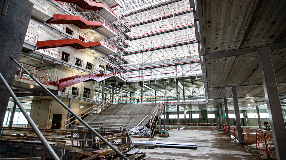 Ångströmlaboratoriet byggs ut. Här en inblick från hus 10 som bland annat kommer ge plats åt reception, café, mötesplatser och bibliotek.