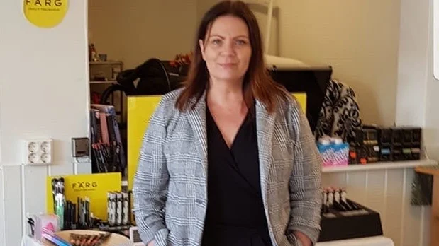 Marina Lagerlöf stänger Boutique M då det inte är rillräckligt många som handlar där. 