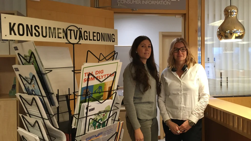 Ida Ljungwe och Siv Öhlund på Konsument Piteå är glada över att Piteå kommun fortfarande erbjuder  konsumentvägledning till sina invånare. I en färsk rankning hamnar Piteå på tredje plats som Årets konsumentkommun 
