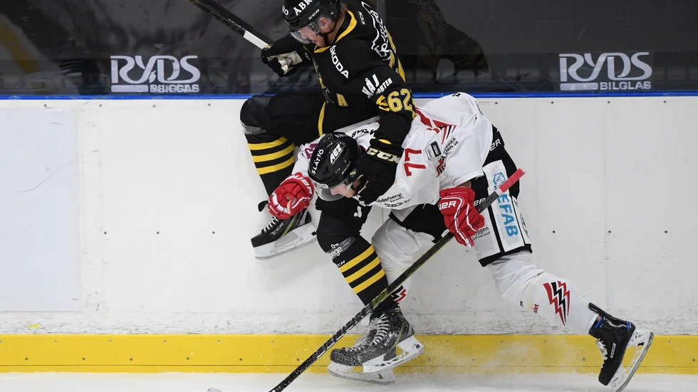 Kim Tallberg (62) hann bara med två matcher sen blev han skadad och har så här långt missat fem matcher.